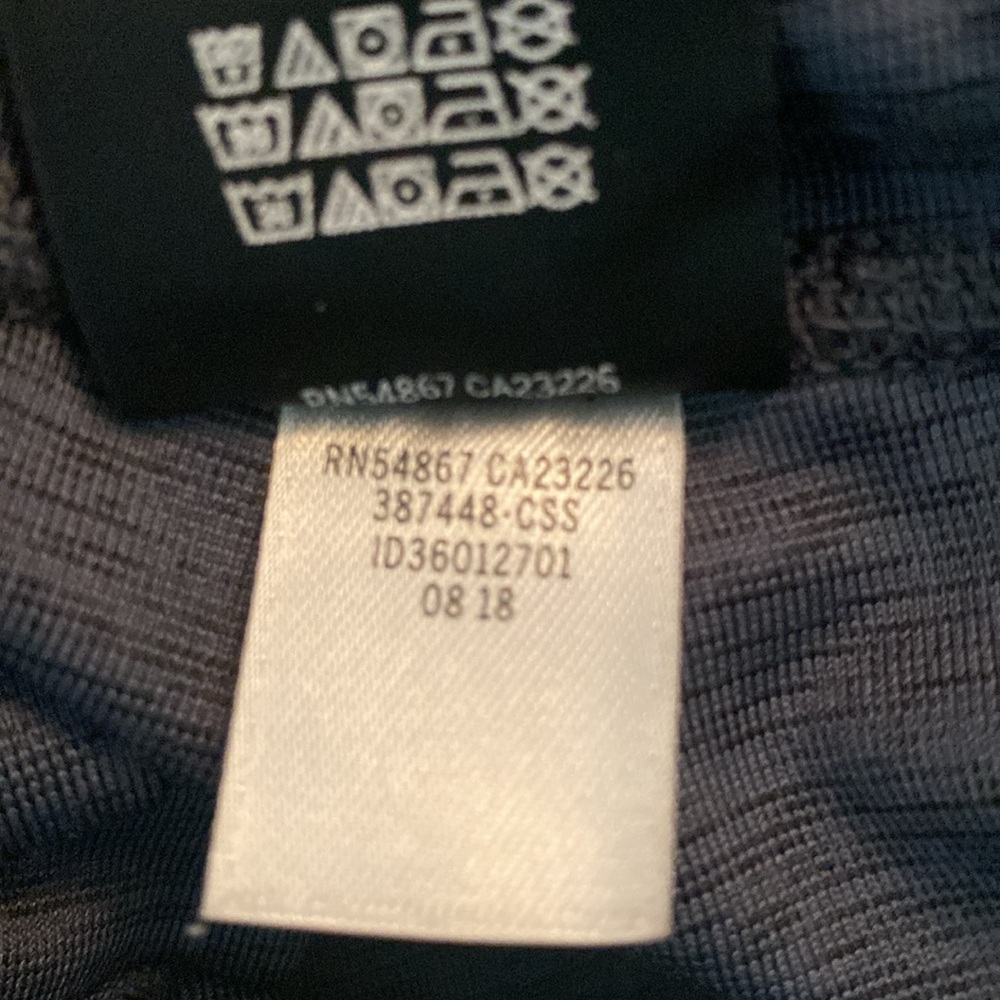 VS pink brand size medium ultimate leggings Excellent condition - Picture 10 of 10